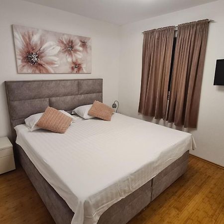 Apartment Fortuna Makarska Exteriör bild